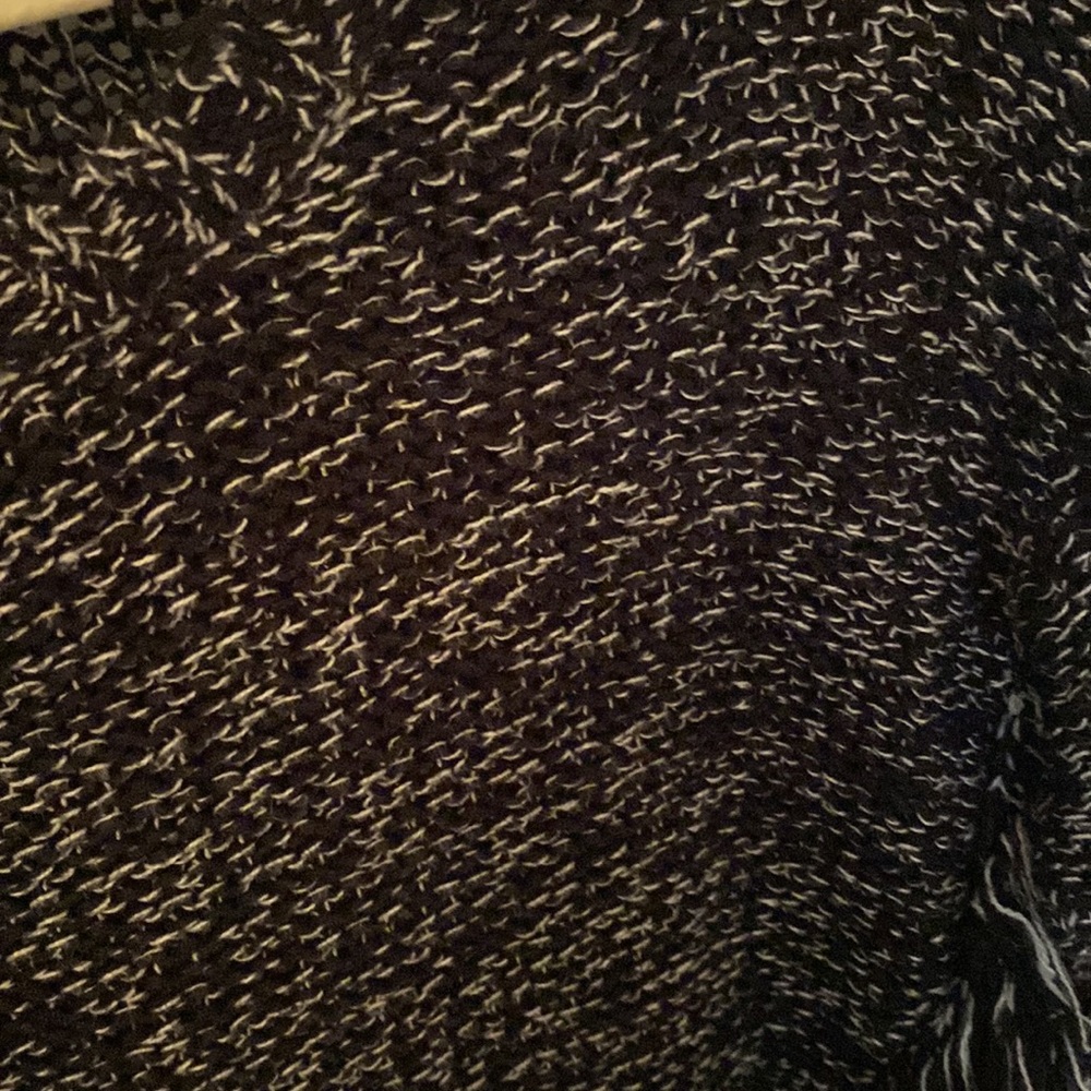 Design Lab sweater size medium - Picture 3 of 3